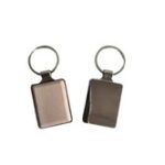 LLAVERO METALICO CON MADERA