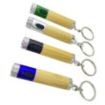 LLAVERO CON MINI LINTERNA